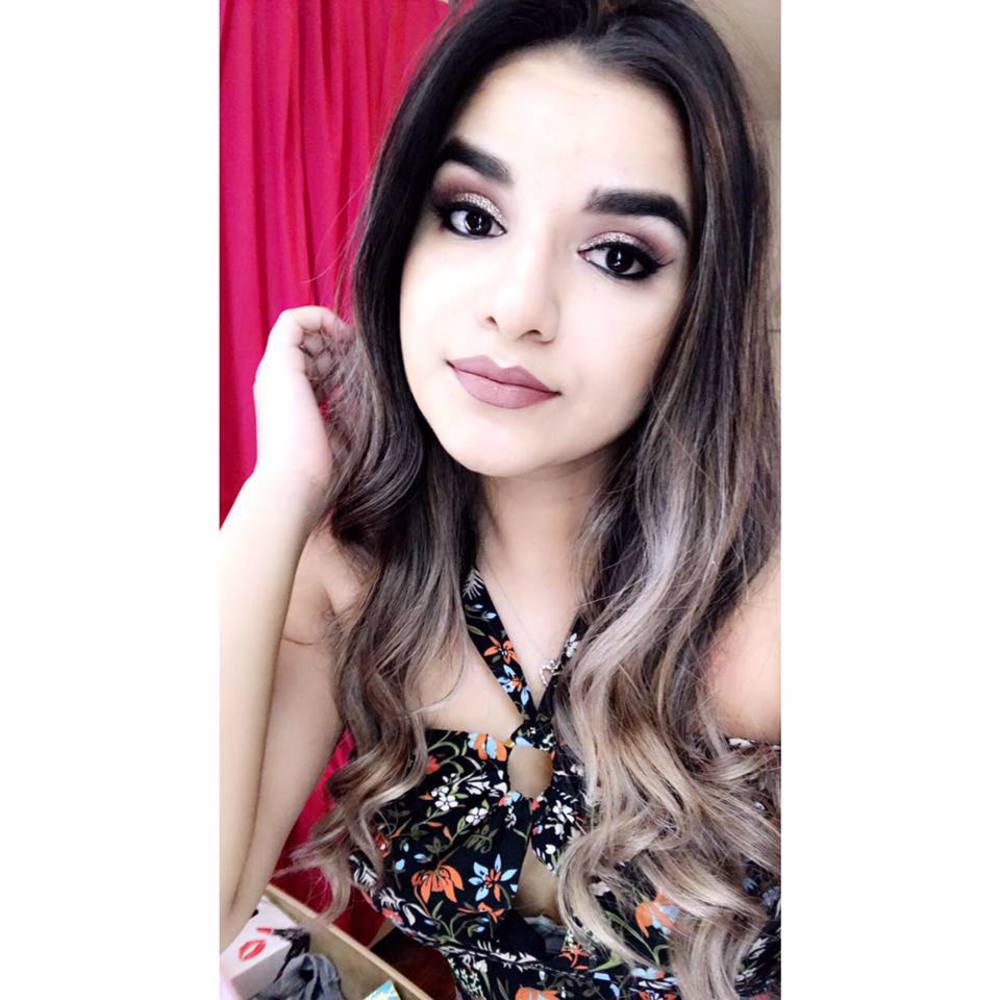 Meet your Posher, Stephanie